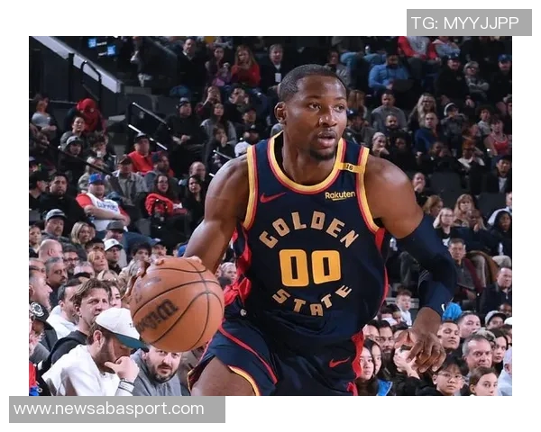 米切尔半场表现低迷8投仅2中三分球全失仅得11分并出现3次失误